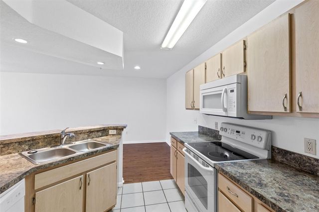 12602 CREST SPRINGS LANE 1331, Orlando, FL 32828