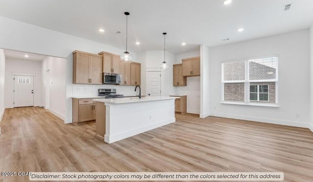 906 Aberdeen Avenue, Carl Junction, MO 64834