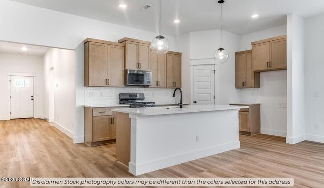 906 Aberdeen Avenue, Carl Junction, MO 64834