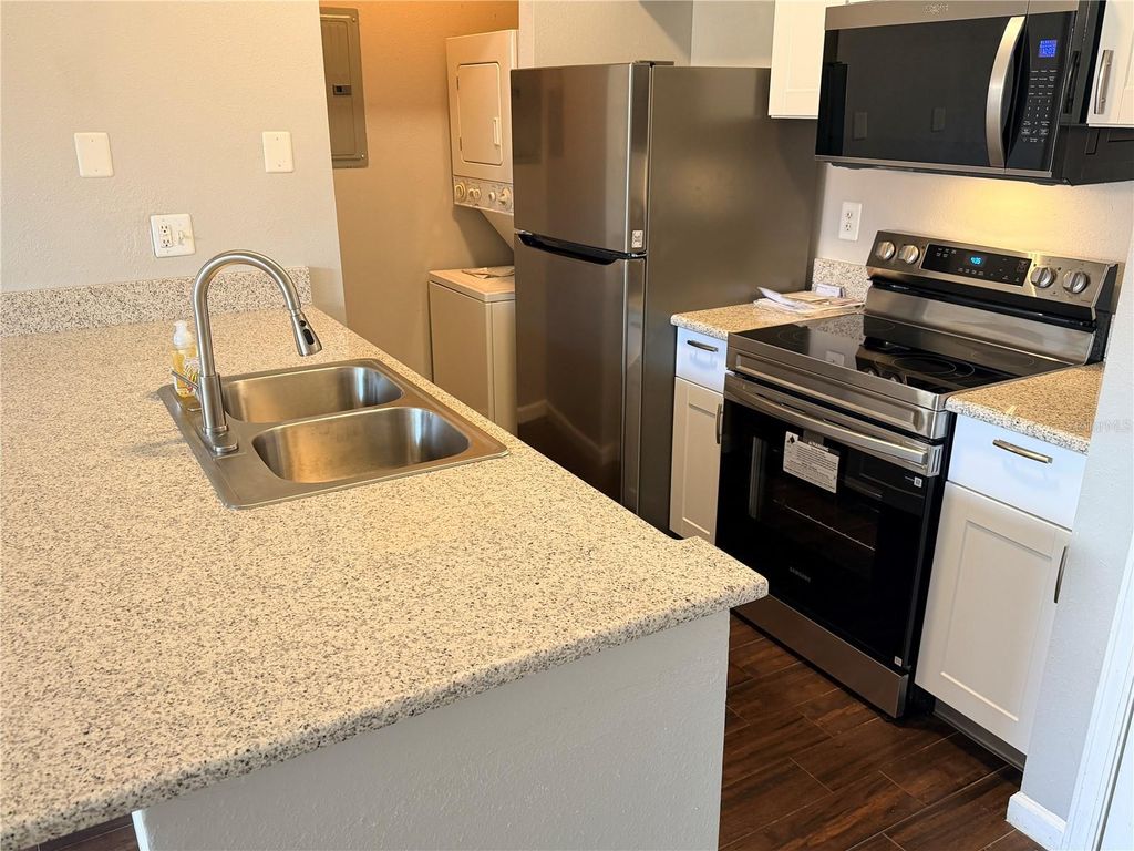 10764 70TH AVENUE 6202, Seminole, FL 33772