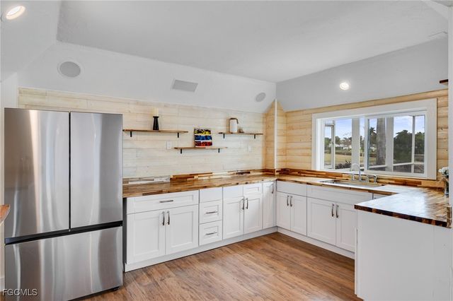 6106 Plumosa AVE, Fort Myers, FL 33908