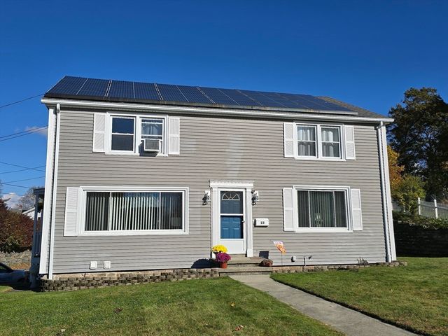 13 Park Ave, Webster, MA 01570