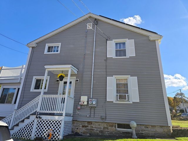 13 Park Ave, Webster, MA 01570