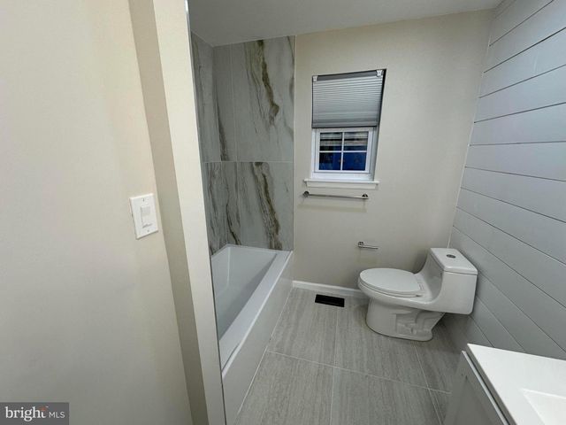 1 STAFFORDSHIRE ROAD, Cherry Hill, NJ 08003