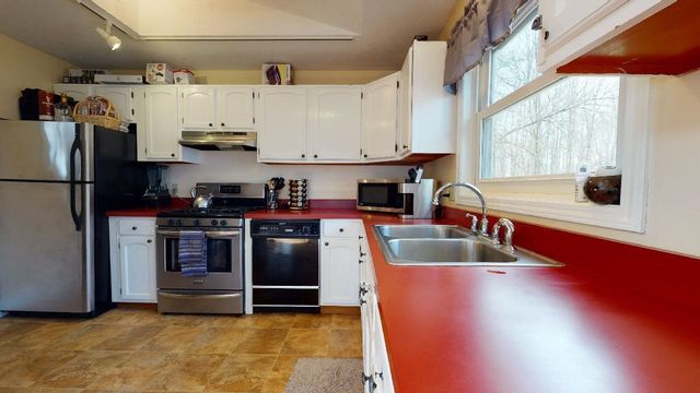 14 Ferry Road, South Hero, VT 05486