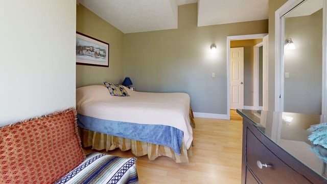 14 Ferry Road, South Hero, VT 05486