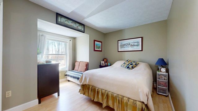 14 Ferry Road, South Hero, VT 05486