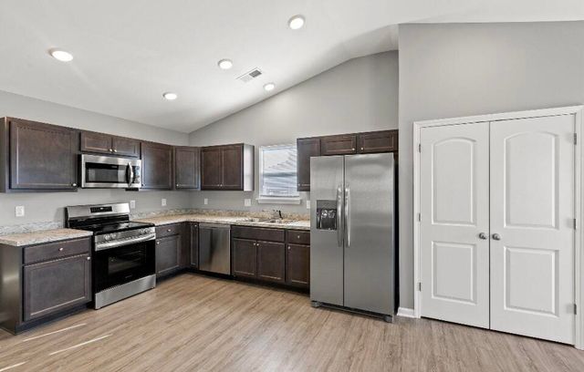 112 Savannah Lane, Georgetown, KY 40324