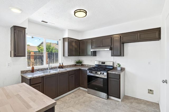 177 San Pedro St, Merced, CA 95341