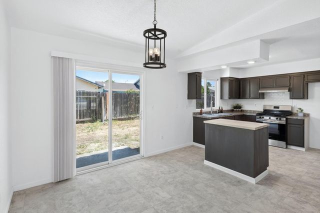 177 San Pedro St, Merced, CA 95341