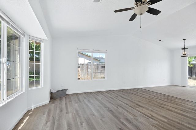 177 San Pedro St, Merced, CA 95341