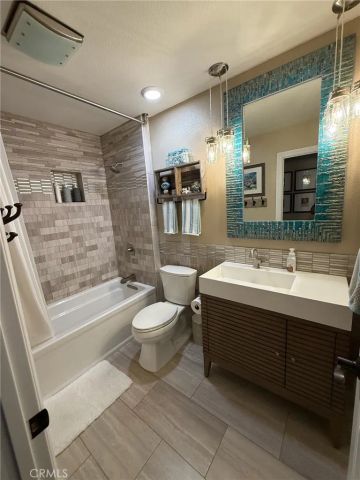 2710 Olympia Drive, Carlsbad, CA 92010