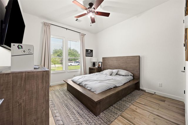 6731 Haider Avenue, Baytown, TX 77521