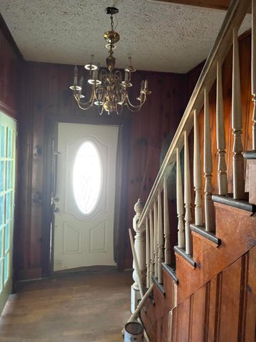 733 Anderson ST, Glasgow, VA 24555