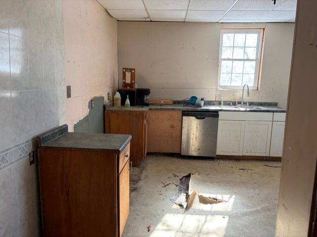 733 Anderson ST, Glasgow, VA 24555