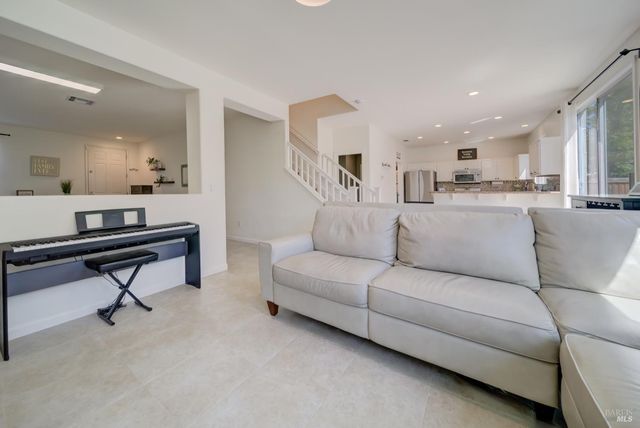 578 Tawny Lake Pl, Fairfield, CA 94534