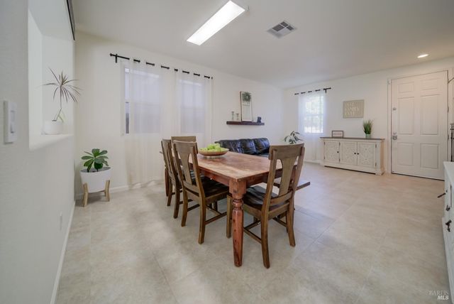 578 Tawny Lake Pl, Fairfield, CA 94534