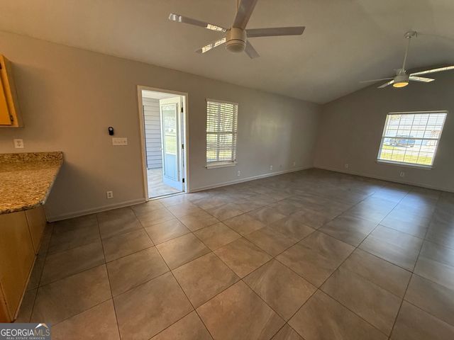 115 Lake Wisteria Court, Kingsland, GA 31548