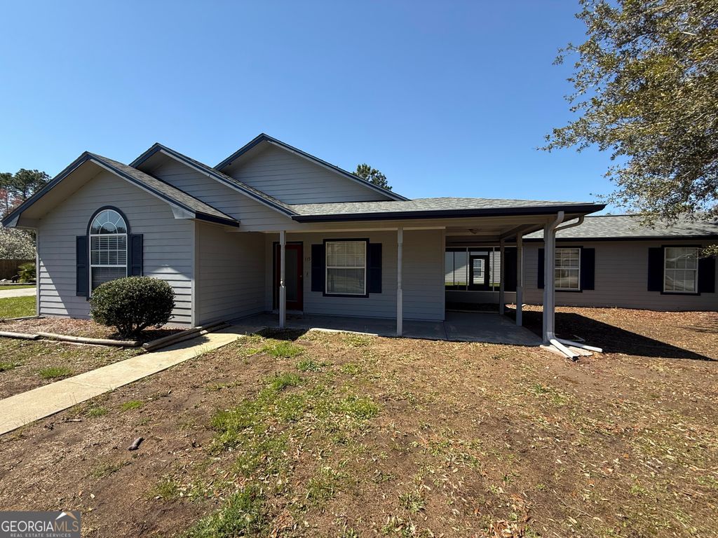 115 Lake Wisteria Court, Kingsland, GA 31548