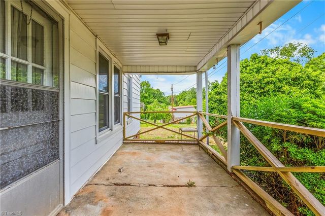 4425 Old Winston Road, Kernersville, NC 27284