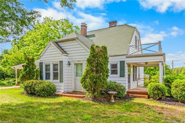 4425 Old Winston Road, Kernersville, NC 27284