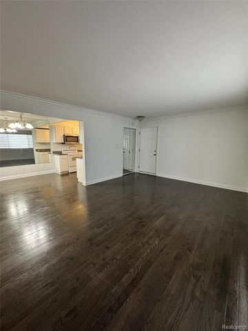 2247 Walton Boulevard, Rochester Hills, MI 48309