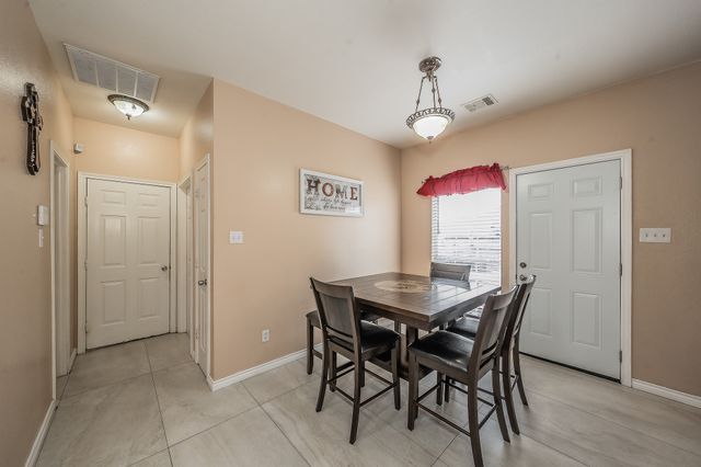 1528 Mill Creek Drive, Desoto, TX 75115