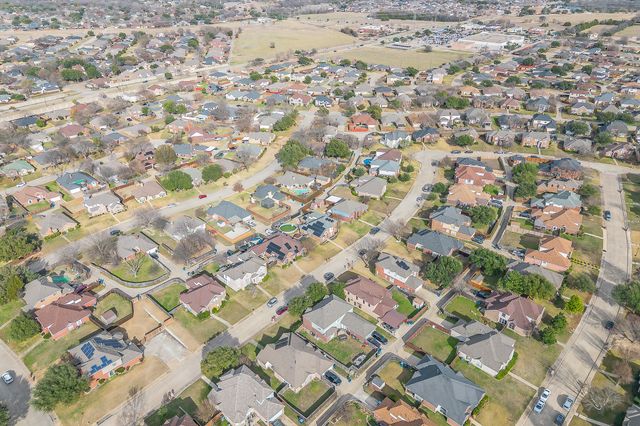 1528 Mill Creek Drive, Desoto, TX 75115