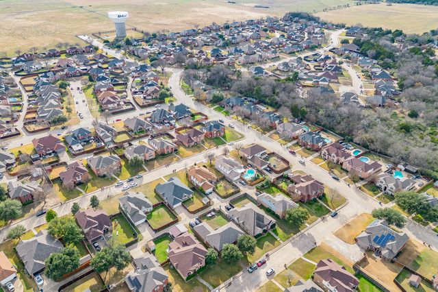 1528 Mill Creek Drive, Desoto, TX 75115