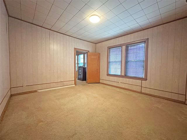1001 Grandview Avenue, Dallas, TX 75223