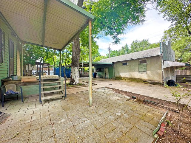 1001 Grandview Avenue, Dallas, TX 75223