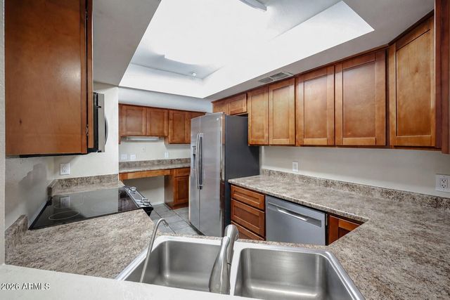 9223 N 47TH Court, Glendale, AZ 85302