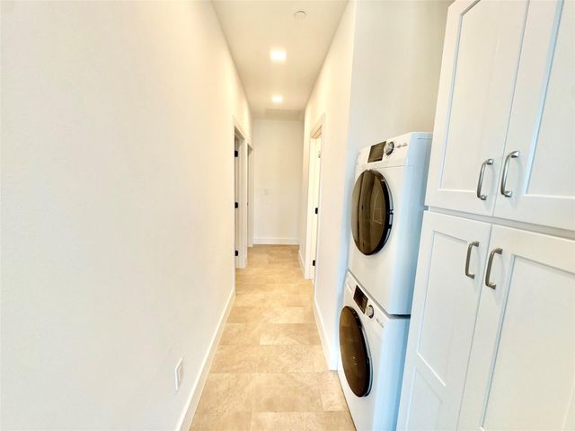 2102 Mechanic Street 301, Galveston, TX 77550