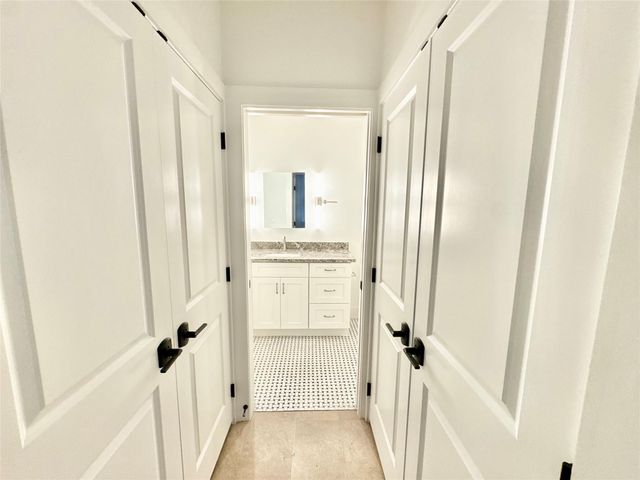 2102 Mechanic Street 301, Galveston, TX 77550