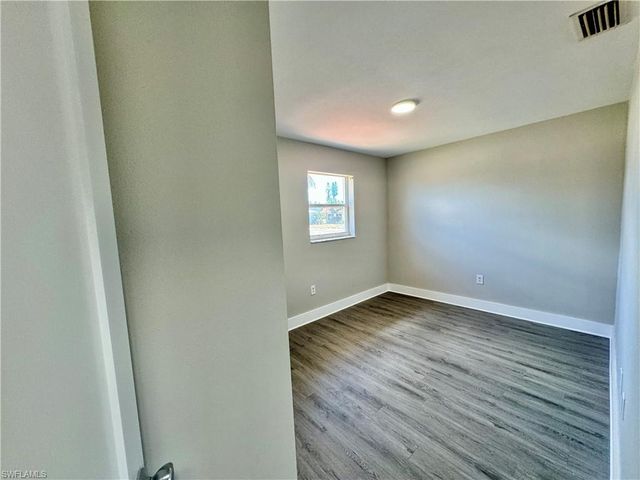 531 99th AVE N, Naples, FL 34108