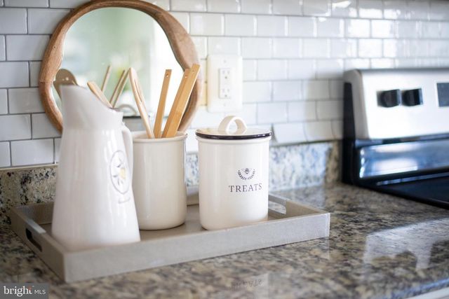 17073 BROOKWOOD DR, Bowling Green, VA 22427