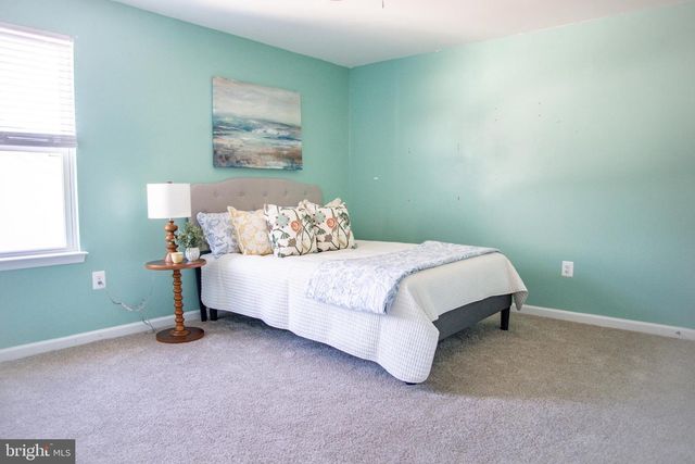 17073 BROOKWOOD DR, Bowling Green, VA 22427