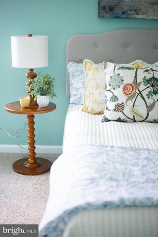 17073 BROOKWOOD DR, Bowling Green, VA 22427