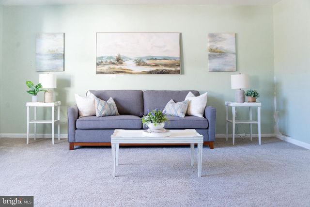 17073 BROOKWOOD DR, Bowling Green, VA 22427