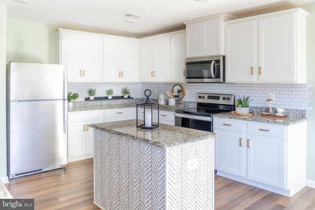 17073 BROOKWOOD DR, Bowling Green, VA 22427