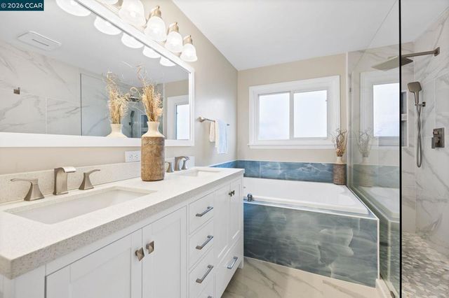 875 875 Brittany Ln, Concord, CA 94518