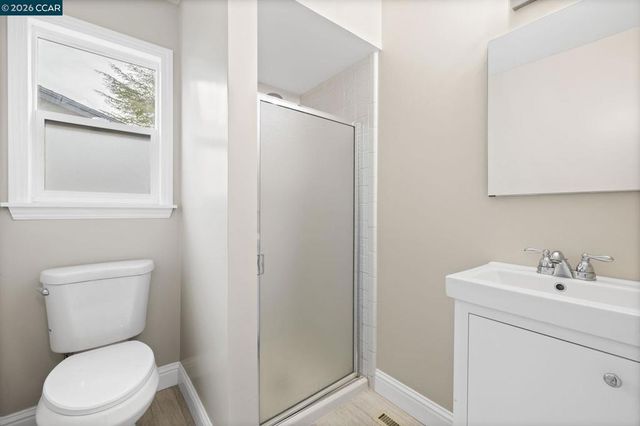 875 875 Brittany Ln, Concord, CA 94518