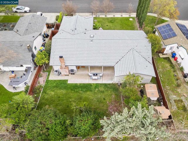 875 875 Brittany Ln, Concord, CA 94518