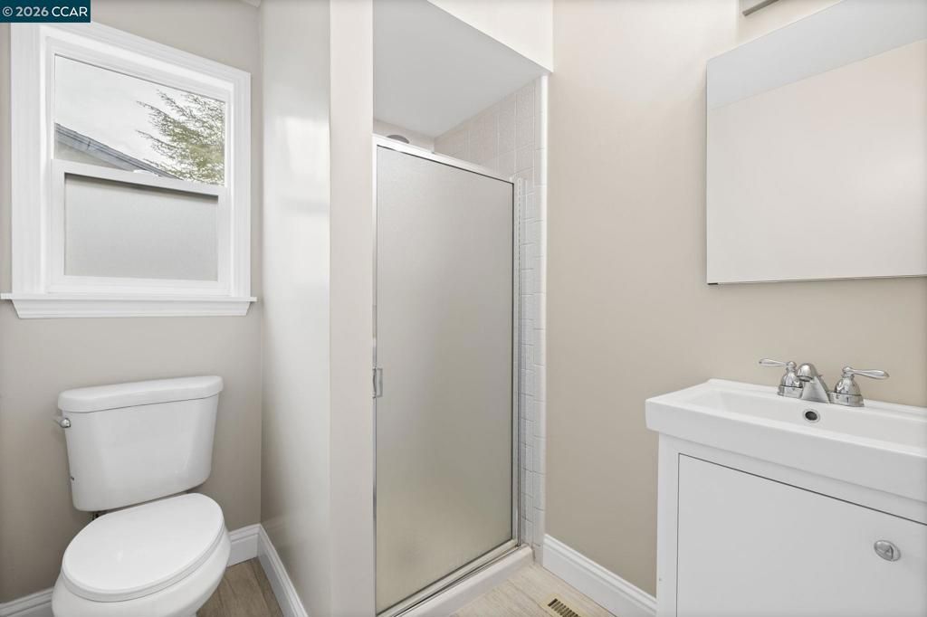 Image 20 of property listing at 875 875 Brittany Ln, Concord, CA 94518