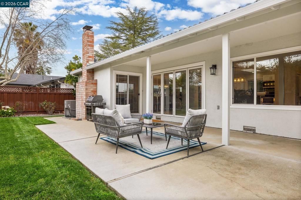 Image 21 of property listing at 875 875 Brittany Ln, Concord, CA 94518