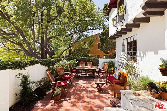 429 Ross Street, Glendale, CA 91207
