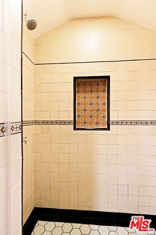 429 Ross Street, Glendale, CA 91207