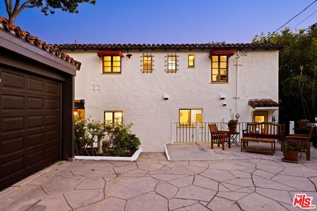 429 Ross Street, Glendale, CA 91207