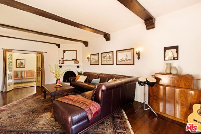 429 Ross Street, Glendale, CA 91207