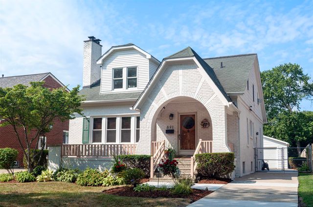 891 Washington Road, Grosse Pointe, MI 48230